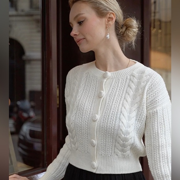 Button down Wool Sweater - Picture 4 of 5